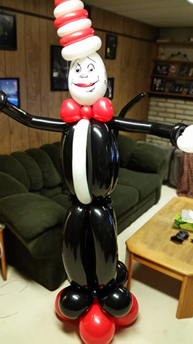 Doctor Seuss balloon art
